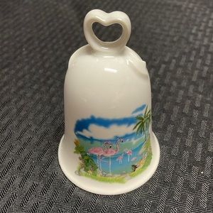 Vintage Papel Flamingo Fantasy Bell
